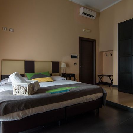 Hotel Plebiscito Aparthotel Наполи Екстериор снимка