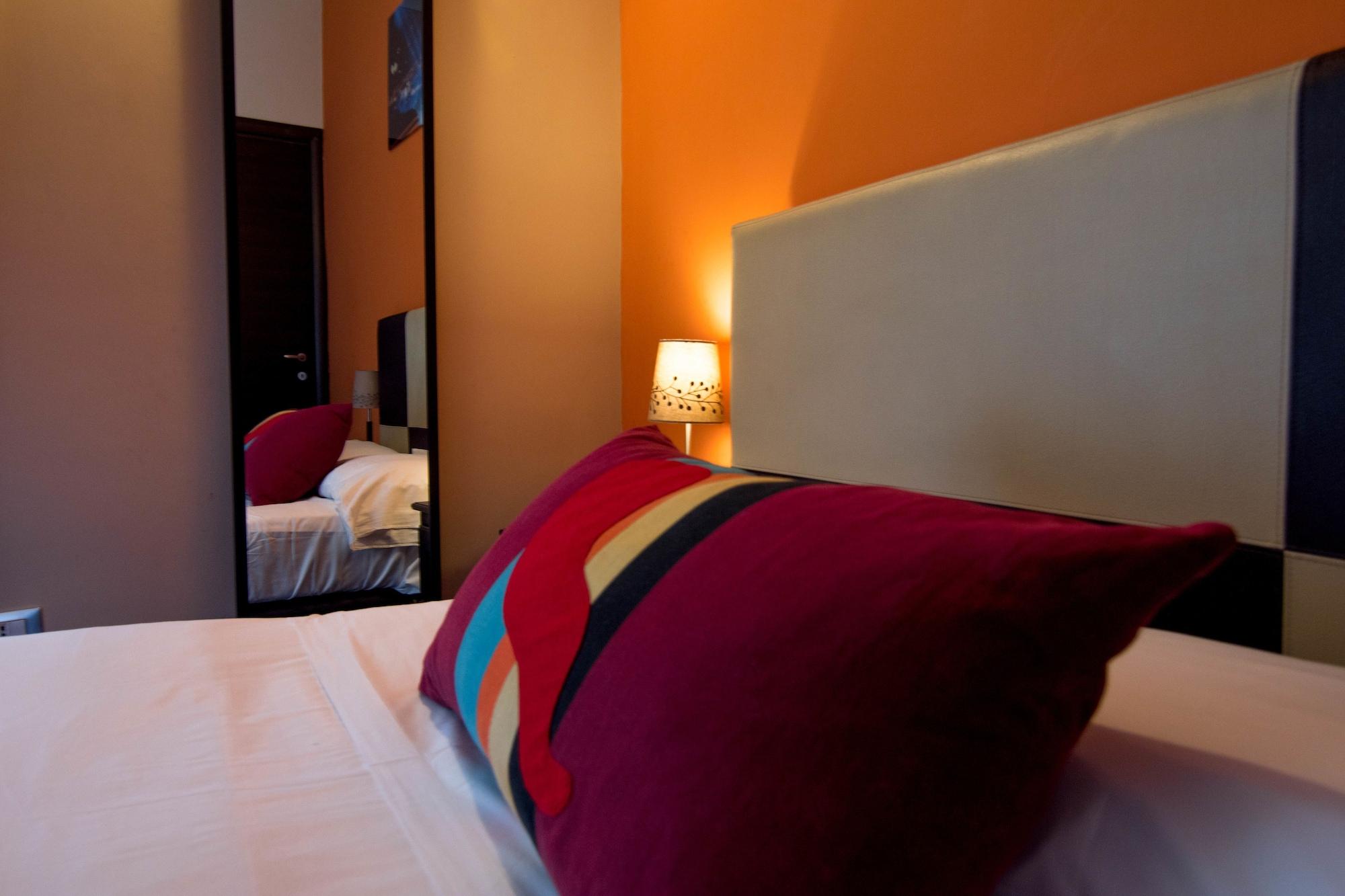 Hotel Plebiscito Aparthotel Наполи Екстериор снимка