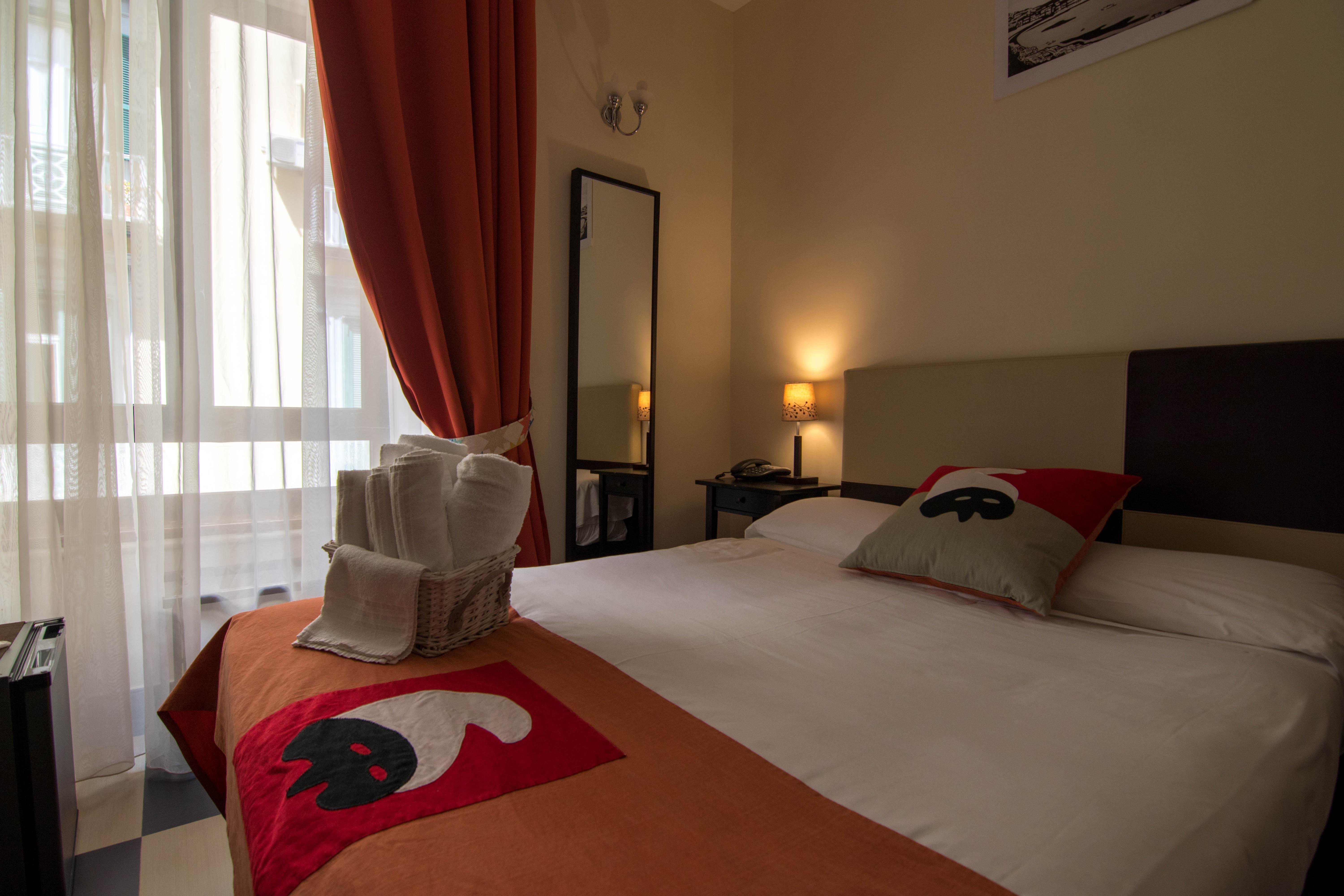 Hotel Plebiscito Aparthotel Наполи Екстериор снимка