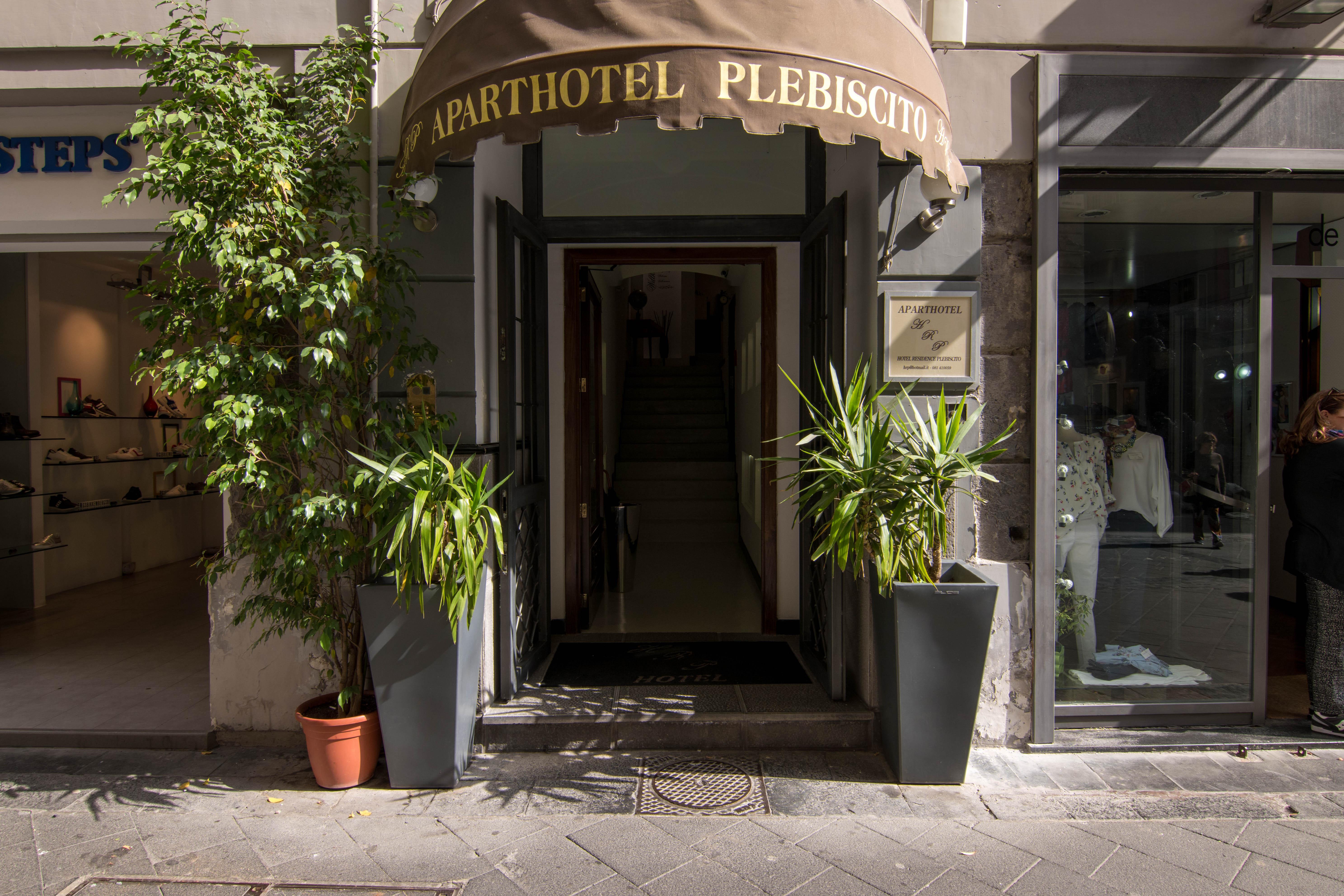 Hotel Plebiscito Aparthotel Наполи Екстериор снимка