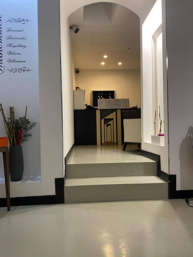 Hotel Plebiscito Aparthotel Наполи Екстериор снимка