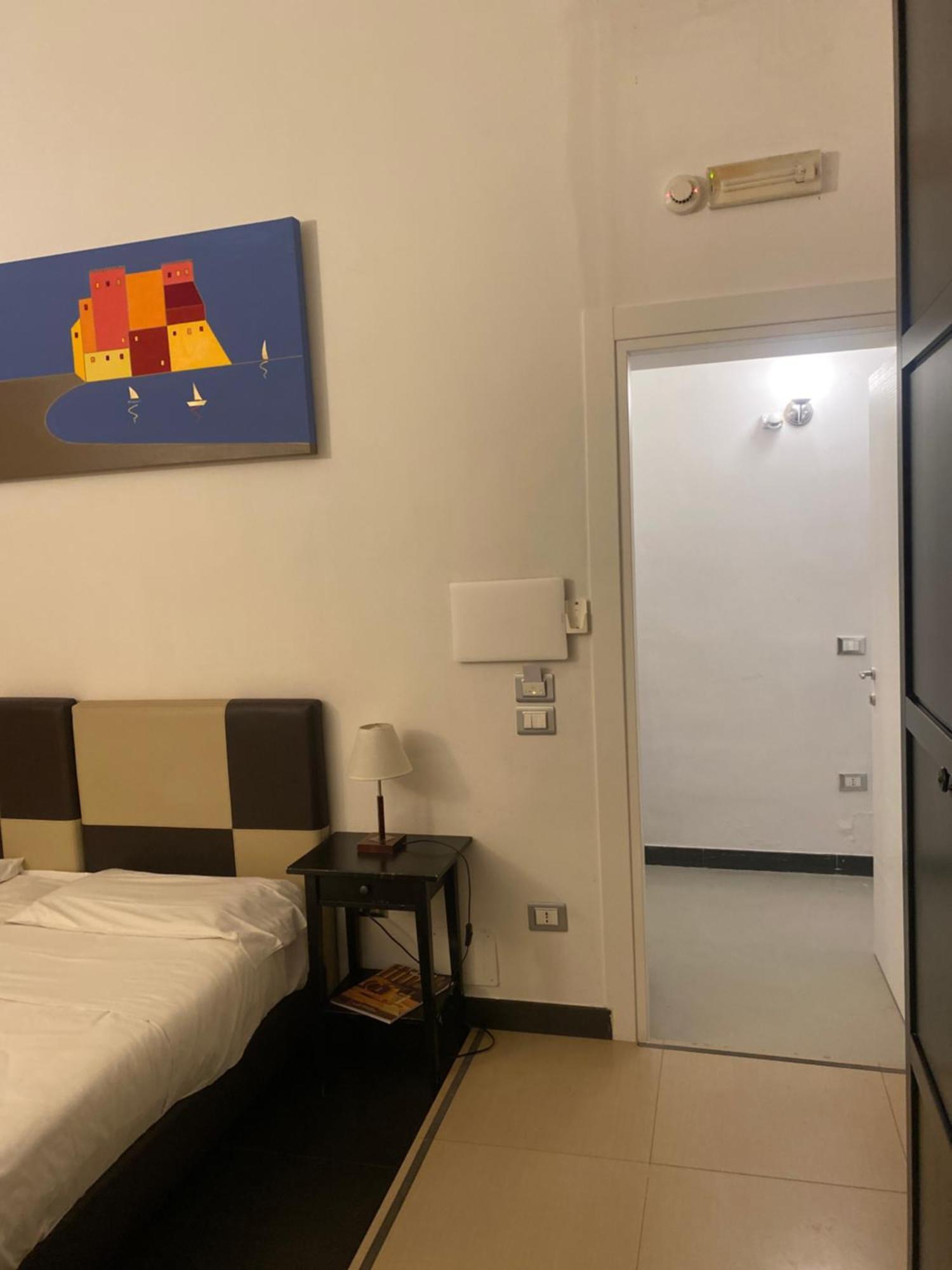 Hotel Plebiscito Aparthotel Наполи Екстериор снимка